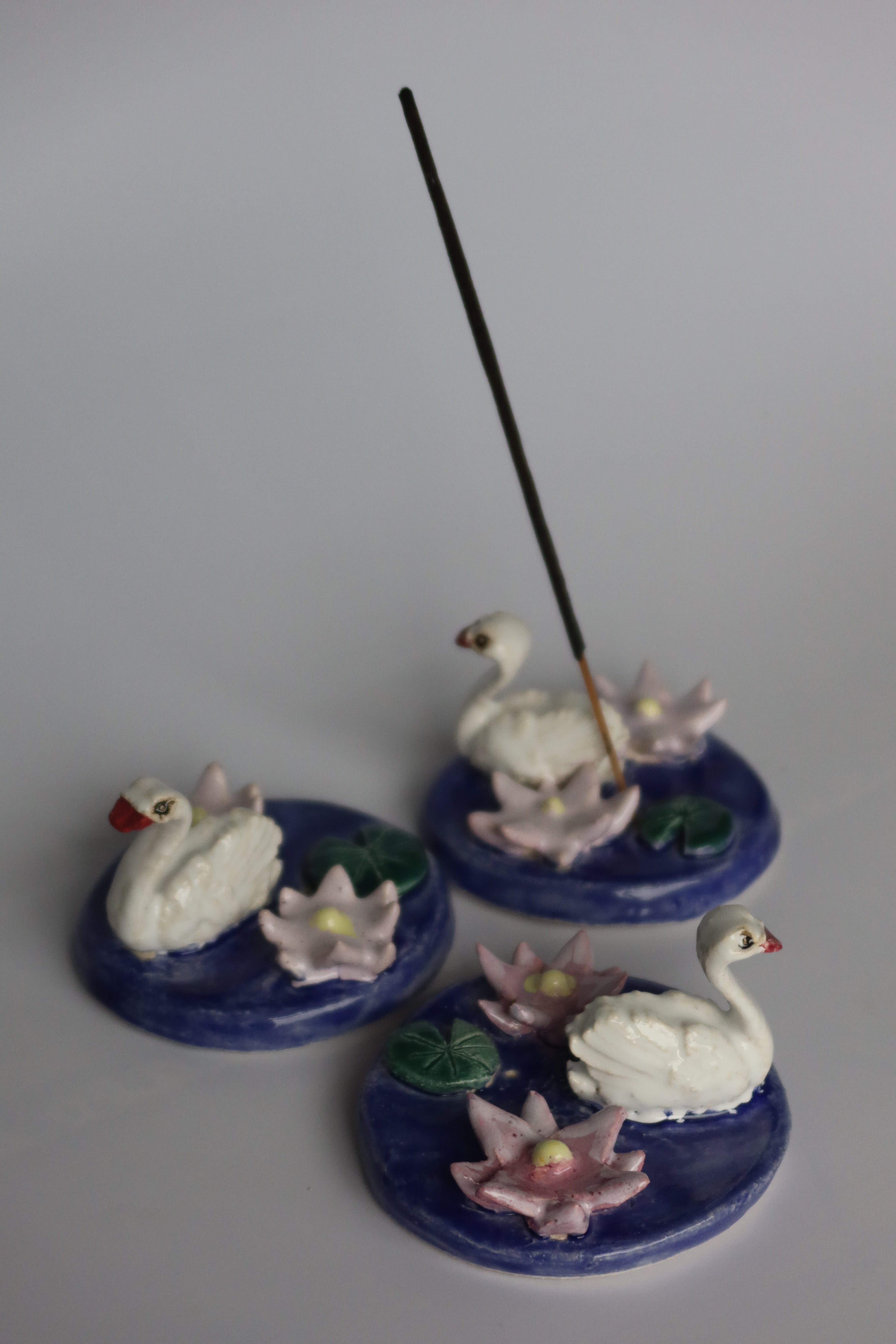 Swan incense holder